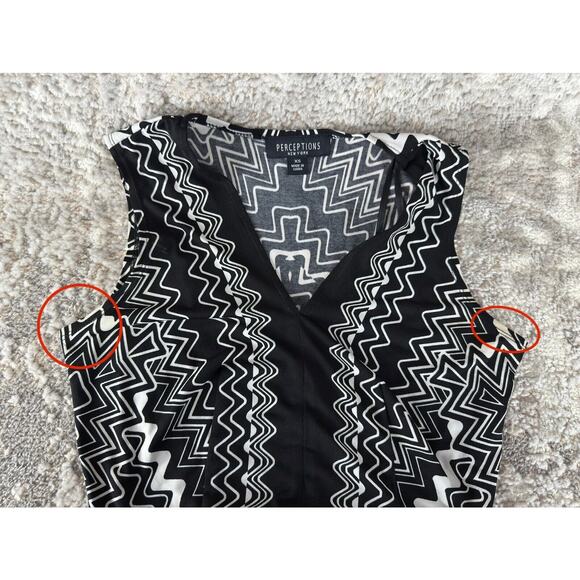 Perceptions Size XS Hankerchief Hem Zigzag Knee Length Flared Dress Black White - Picture 2 of 11